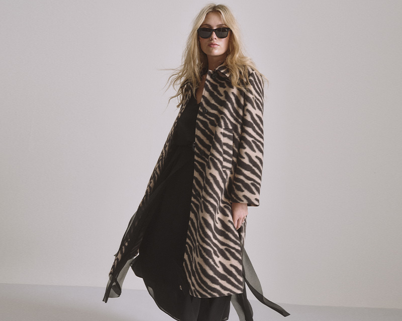 Persona Cappotti 800x640 Marina Rinaldi Persona Cappotti 800x640 Marina Rinaldi